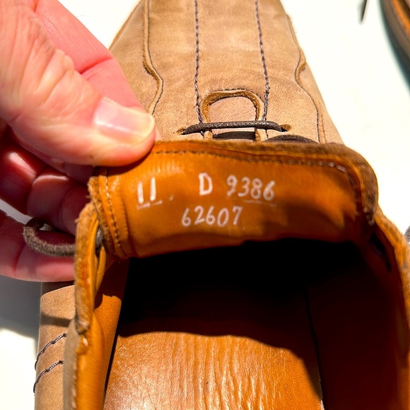 Allen Edmonds Voyager walking shoes, size 11D, color brown-tan. - Picture 5 of 7